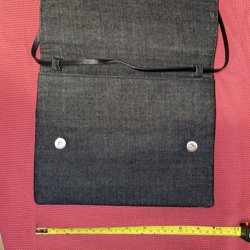 Armani Exchange Shoulder Bag - Picture 2 of 7